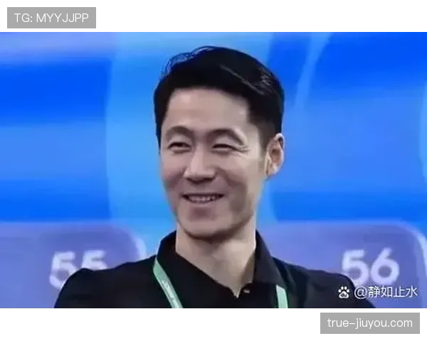 刷到王励勤家那面球拍墙，我的工资都尴尬了